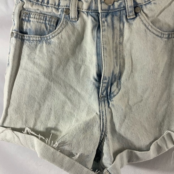 91 Cotton On Acid Wash High Flashback Denim Shorts size 2 Small Trendy designer - Picture 3 of 16